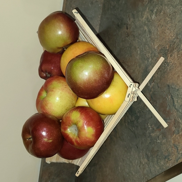 Wooden foldable fruit basket - Picture 2 of 16